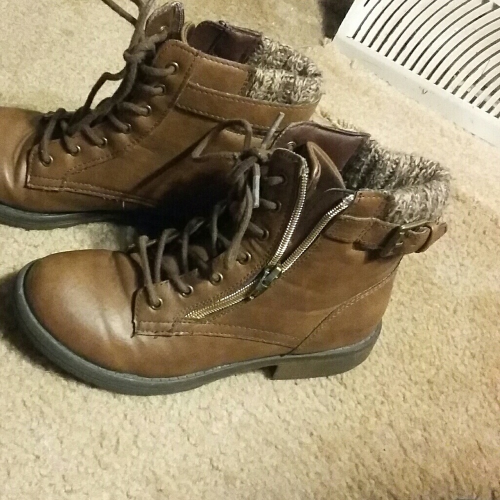 Women's shoe boots